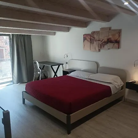 Carlo's Nyaraló
